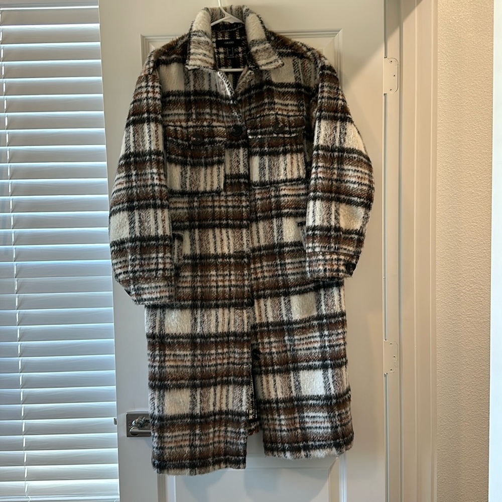 Long plaid Fuzzy coat